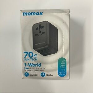 Momax 1-World 70W GaN Universal Travel 5 Ports Multi Plug Adapter‎ ~ Black